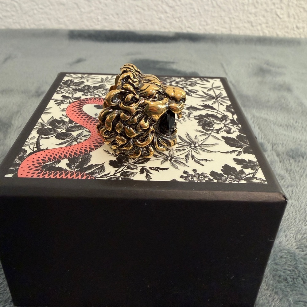 BRAND NEW Gucci Lion Head Bronze Black Crystal Ring Size 10 / X-Small / 5.25 - Picture 7 of 9